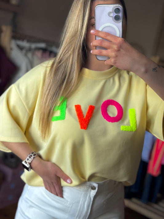 T-shirt "LOVE"