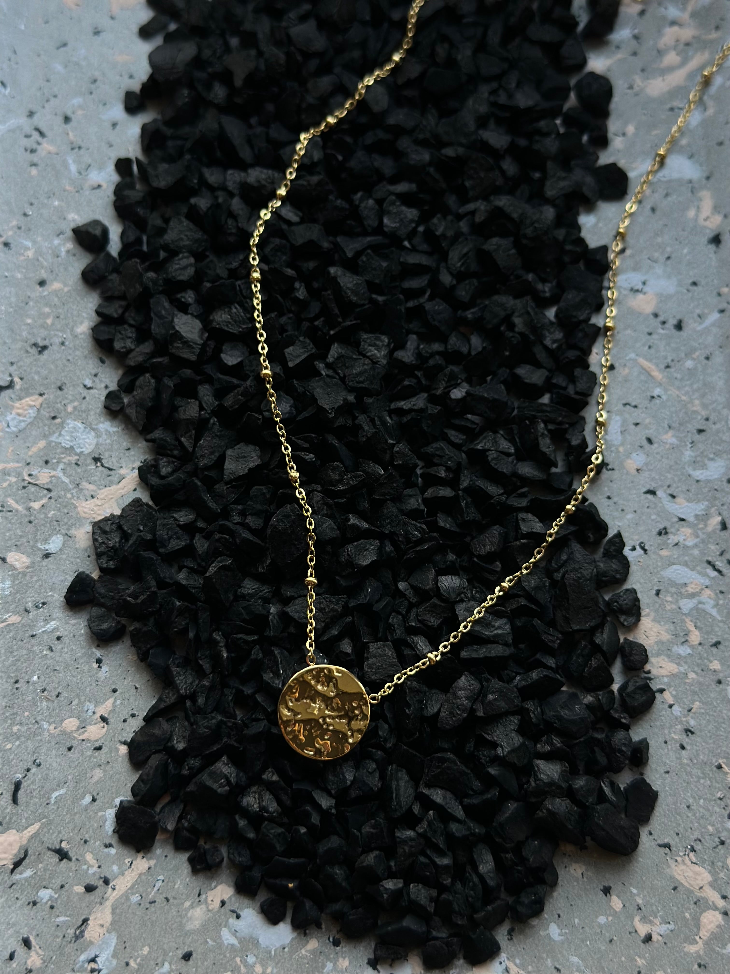 Collier doré