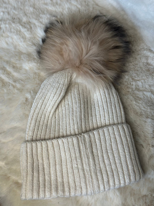 Bonnet pompon