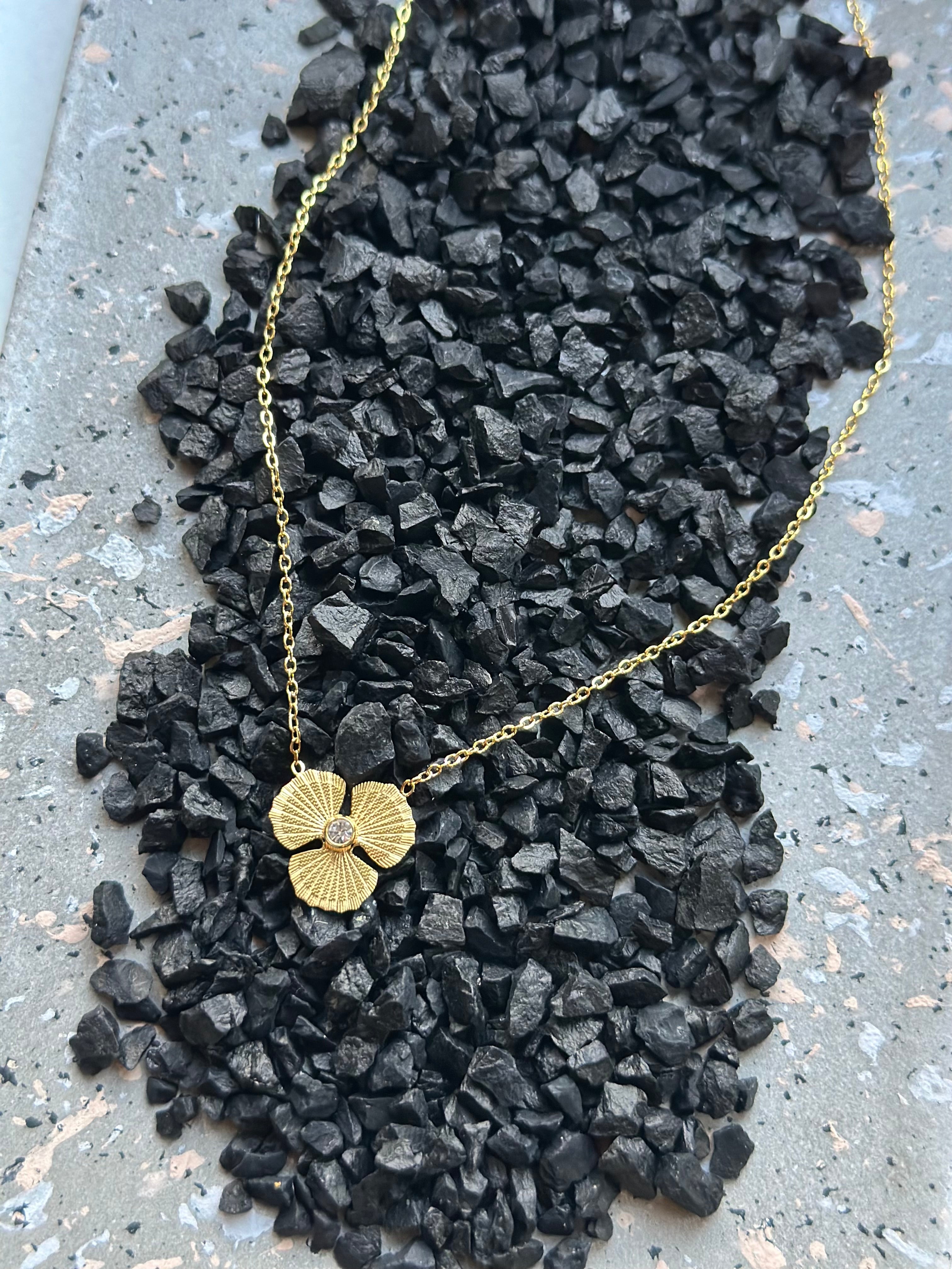 Collier doré